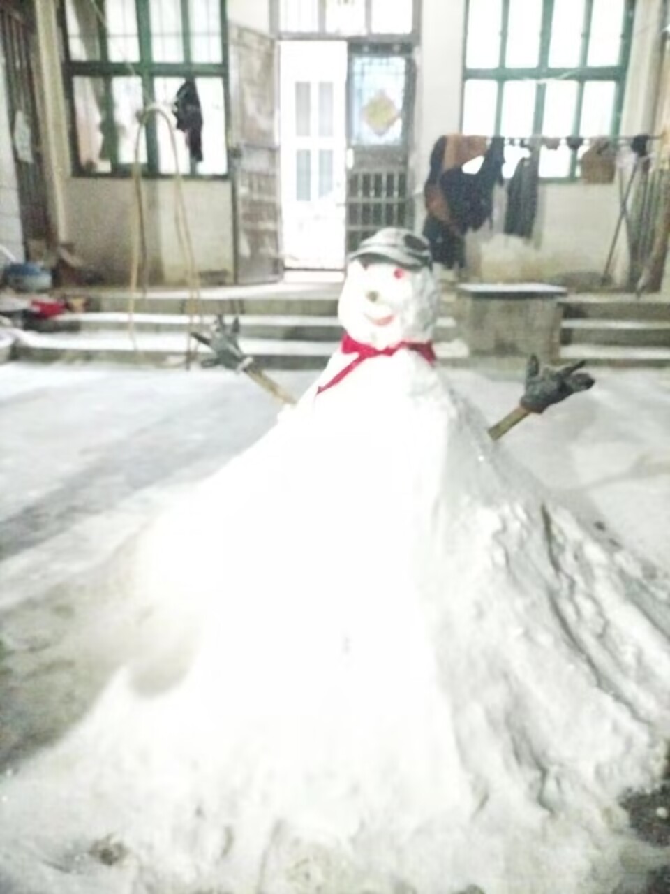 哇咔咔，大雪人！